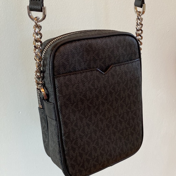 Michael Kors Crossbody Handbag - Picture 4 of 7